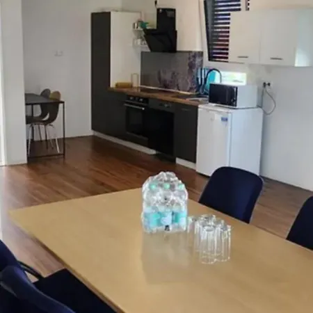 Δωμάτια σε οικογενειακή κατοικία Ferienzimmer No4 *